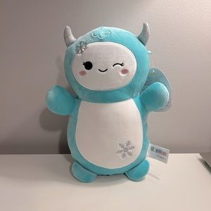 Squishmallows Hug Mees Yollie the Yeti, 10 inches
